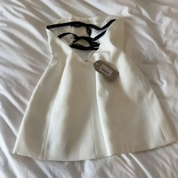 NWT Meshki Neeka Strapless Bow Back Mini Dress White Size M Formal - Picture 2 of 6